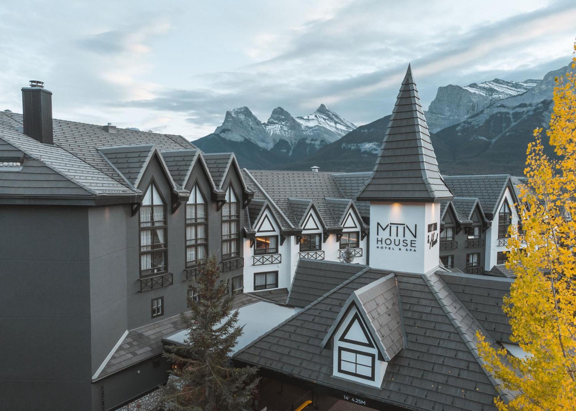 Mtn House By Basecamp Hotel Canmore Exterior foto