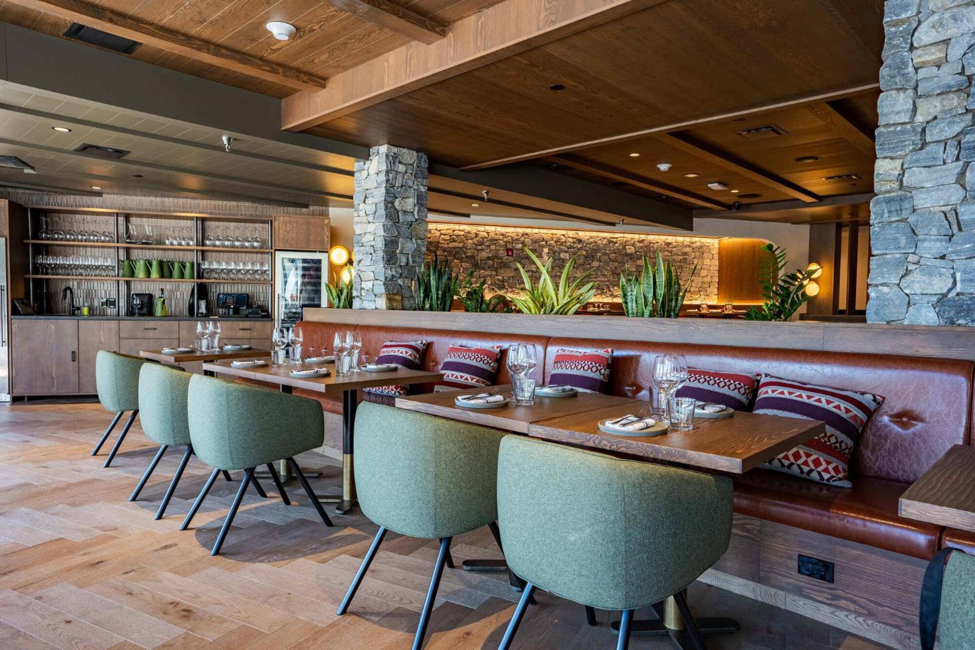 Mtn House By Basecamp Hotel Canmore Exterior foto